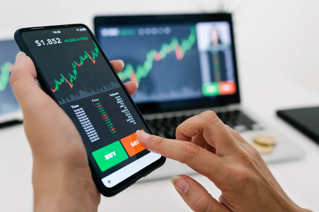 Leverage AI for Smarter Trading